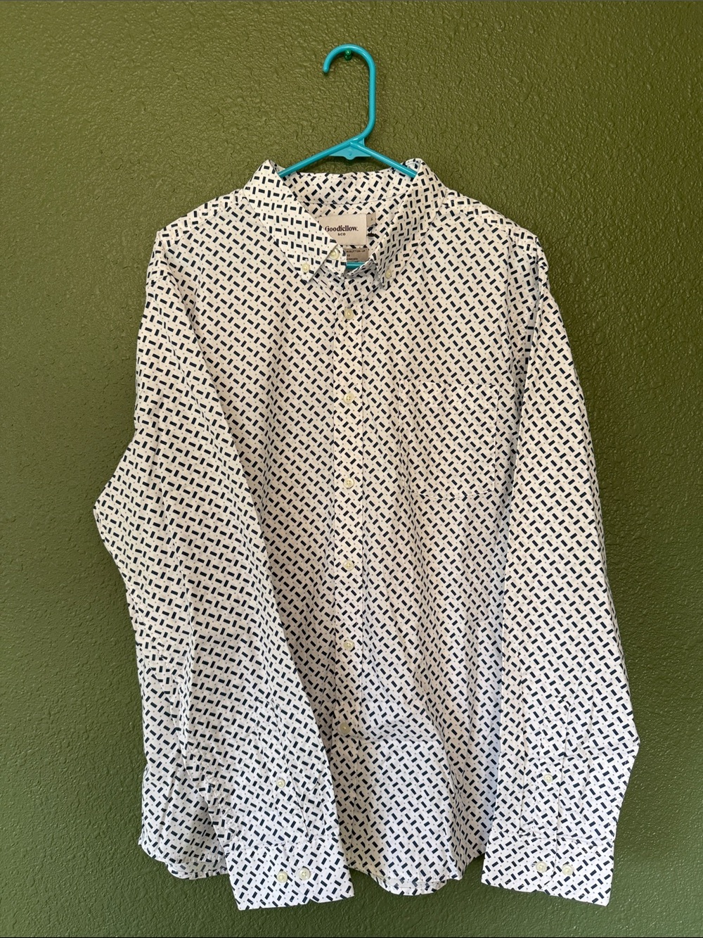 Goodfellow & Co White Shirt with Navy Geometric Print